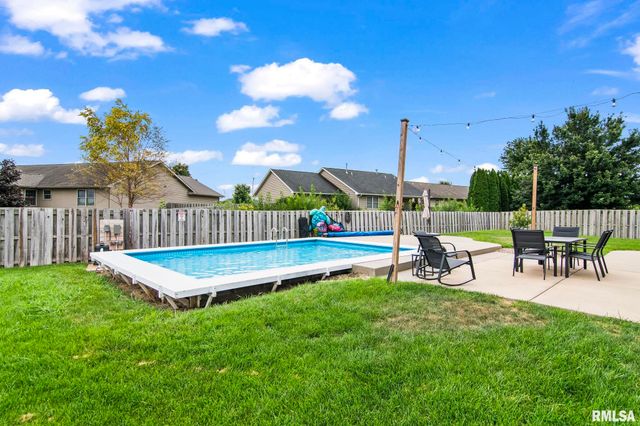 501 Northpointe Court, Chatham, IL 62629