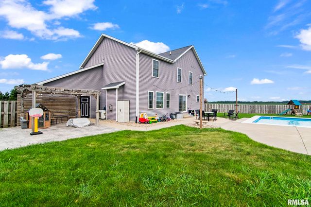 501 Northpointe Court, Chatham, IL 62629