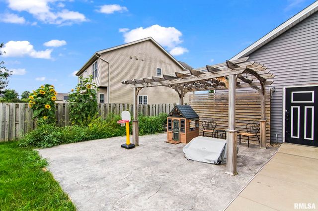 501 Northpointe Court, Chatham, IL 62629