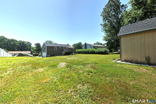 10 Hodio Drive, Ansonia, CT 06401