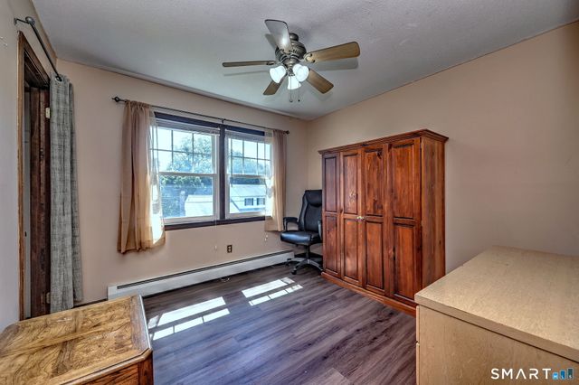 10 Hodio Drive, Ansonia, CT 06401