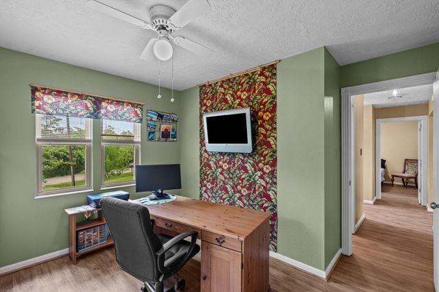 1113 S Country Club Drive, Shoreacres, TX 77571