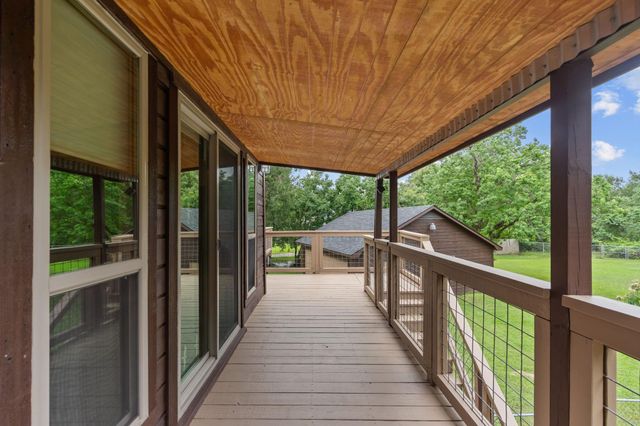 1113 S Country Club Drive, Shoreacres, TX 77571