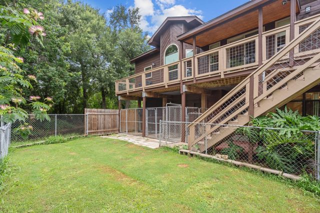 1113 S Country Club Drive, Shoreacres, TX 77571