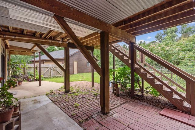 1113 S Country Club Drive, Shoreacres, TX 77571