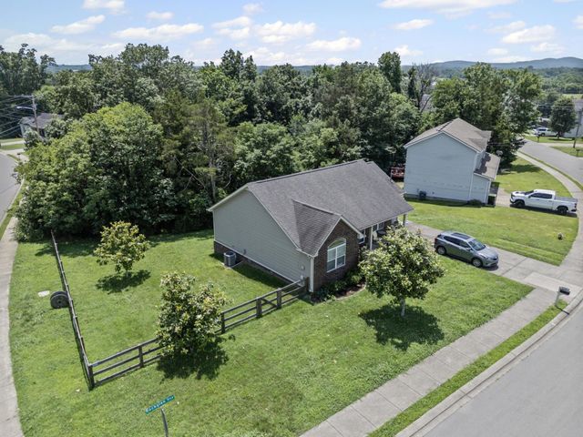 708 Rock Glen Trce, Smyrna, TN 37167