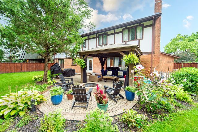 1355 Carol Lane, Deerfield, IL 60015