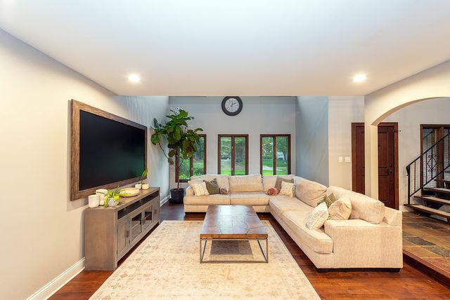 1355 Carol Lane, Deerfield, IL 60015
