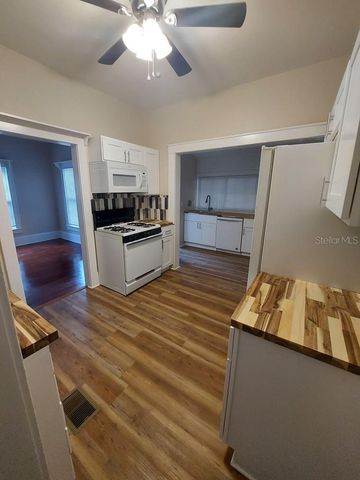 616 W HOWRY AVENUE, Deland, FL 32720