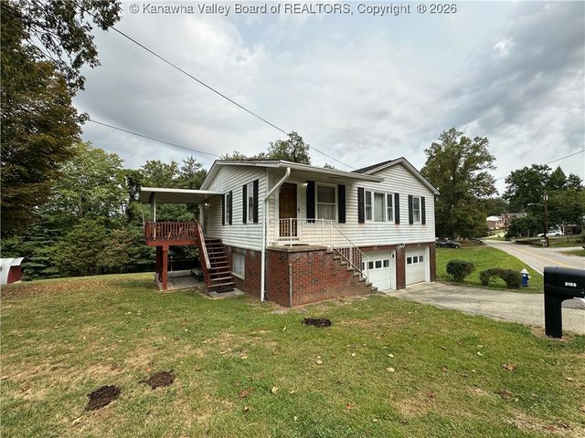 2195 Oakridge Drive, Charleston, WV 25311