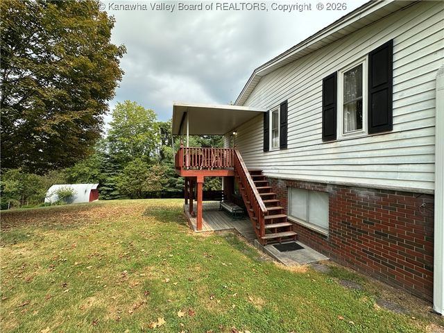 2195 Oakridge Drive, Charleston, WV 25311
