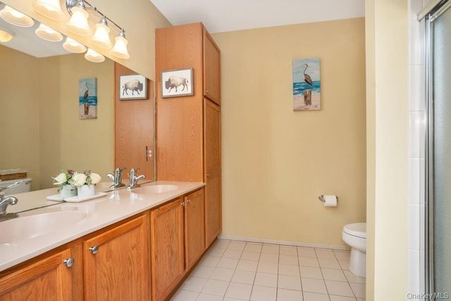 1927 Finch Lane, Central Islip, NY 11722