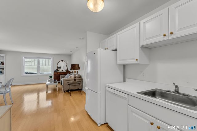 80 Southwick Court 201, Cheshire, CT 06410