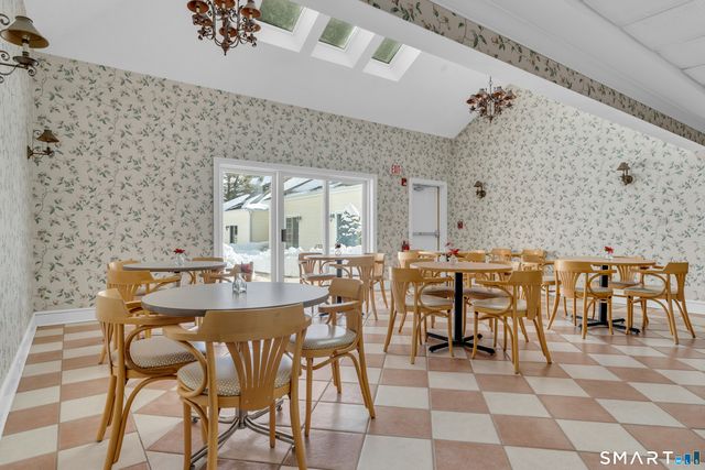 80 Southwick Court 201, Cheshire, CT 06410