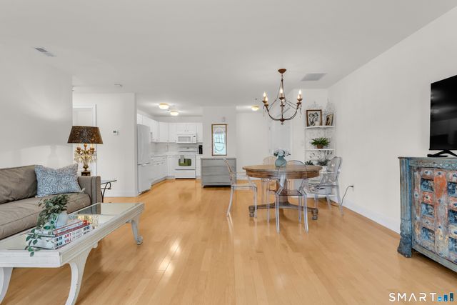 80 Southwick Court 201, Cheshire, CT 06410