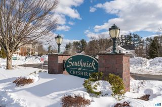 80 Southwick Court 201, Cheshire, CT 06410