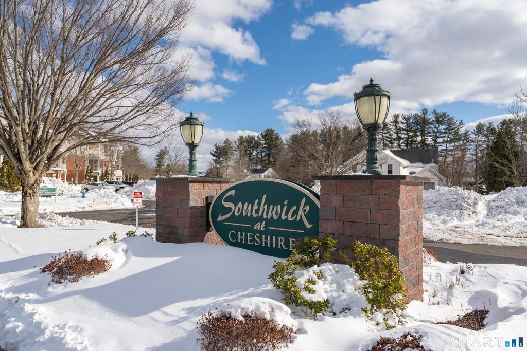 80 Southwick Court 201, Cheshire, CT 06410