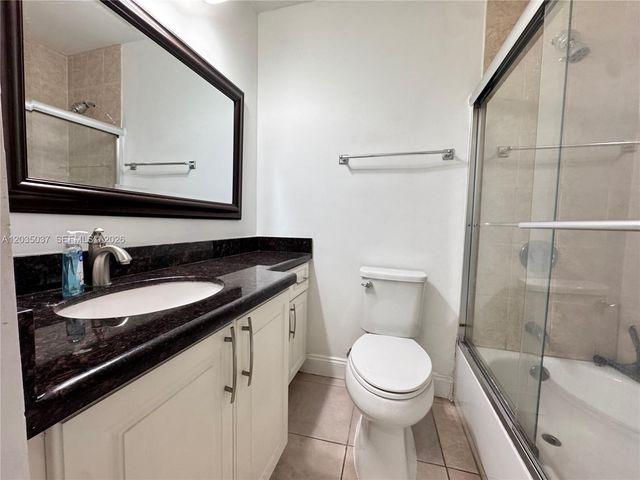 1801 NE 25th Ave 3, Pompano Beach, FL 33062