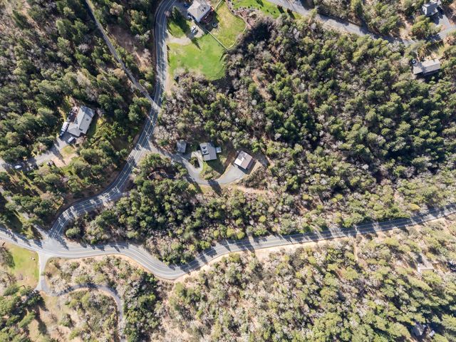 170 Pine Ridge Drive, Grants Pass, OR 97527