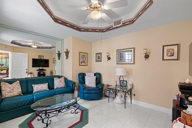 8550 Via Romana 1, Boca Raton, FL 33496