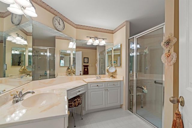 8550 Via Romana 1, Boca Raton, FL 33496