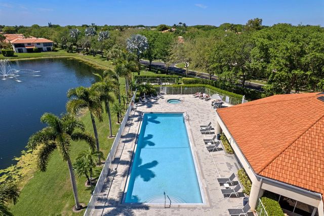 8550 Via Romana 1, Boca Raton, FL 33496
