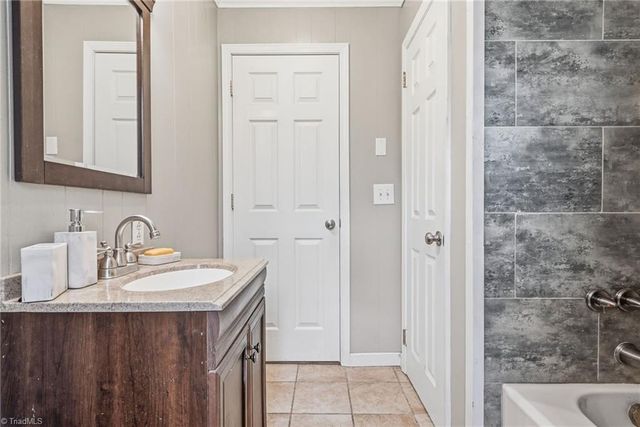 2609 Tree Hollow Extension, Thomasville, NC 27360