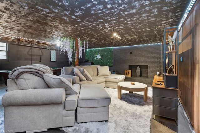 2609 Tree Hollow Extension, Thomasville, NC 27360