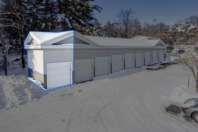 114 Pilgrim Drive #9, Wisconsin Dells, WI 53965