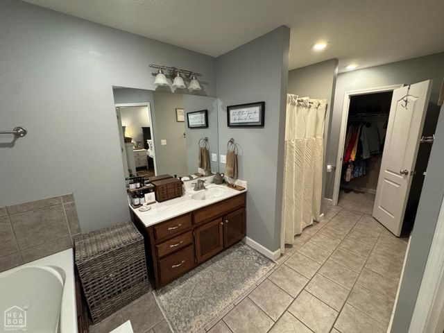 329 E Oak Street, Bono, AR 72416