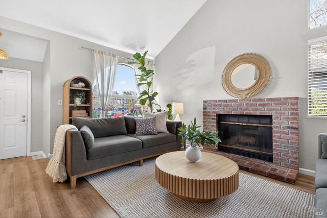 207 Othello Ct, Windsor, CA 95492