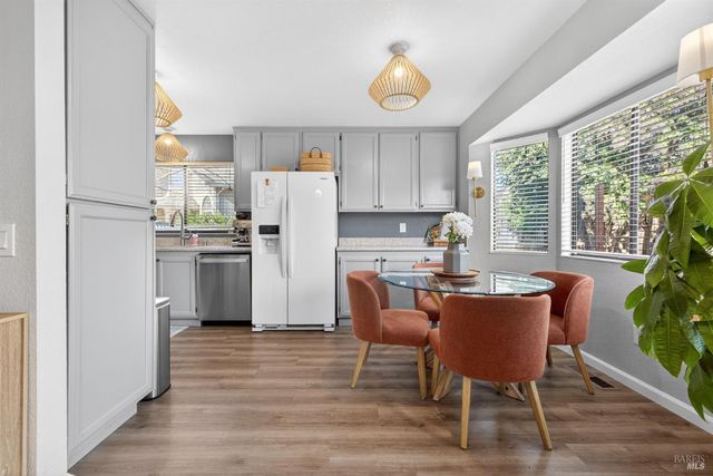 207 Othello Ct, Windsor, CA 95492