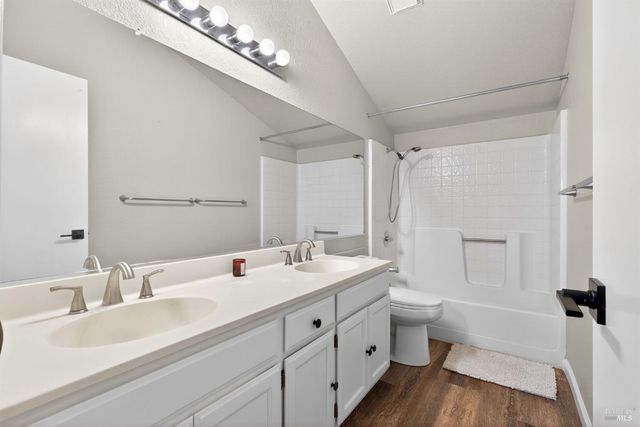 207 Othello Ct, Windsor, CA 95492