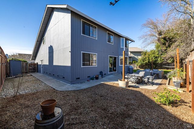 207 Othello Ct, Windsor, CA 95492