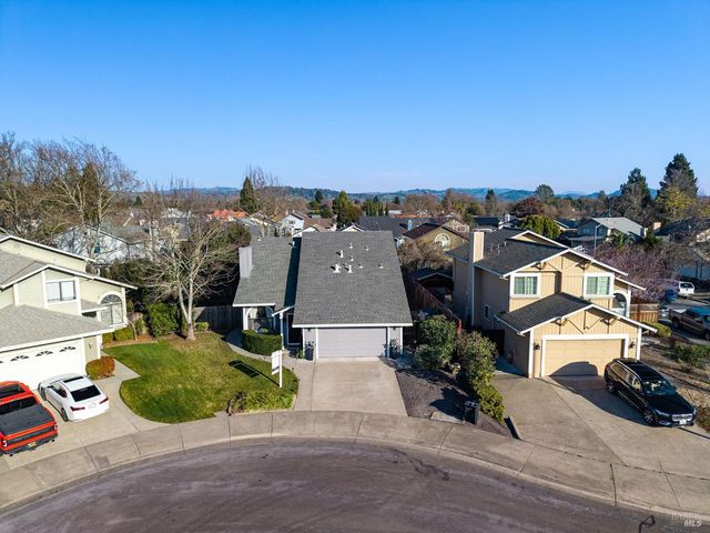 207 Othello Ct, Windsor, CA 95492