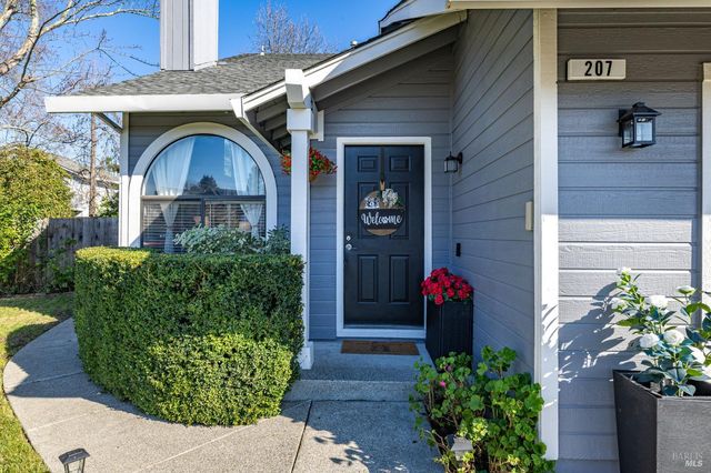 207 Othello Ct, Windsor, CA 95492