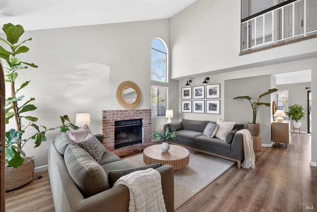 207 Othello Ct, Windsor, CA 95492