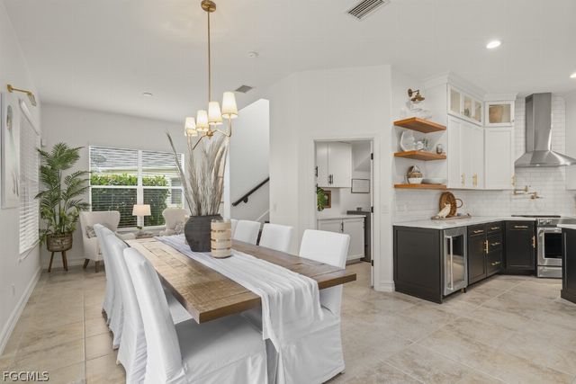 2648 Fairmont Isle CIR, Cape Coral, FL 33991