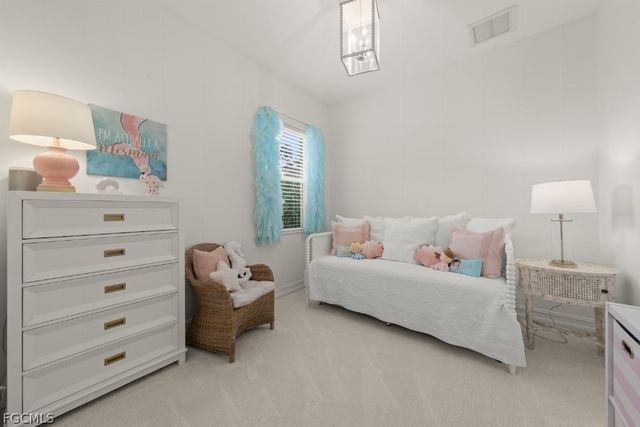 2648 Fairmont Isle CIR, Cape Coral, FL 33991