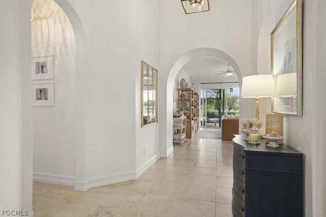 2648 Fairmont Isle CIR, Cape Coral, FL 33991