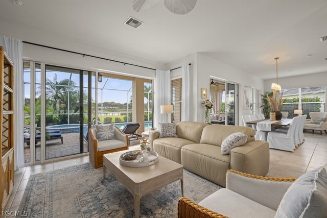 2648 Fairmont Isle CIR, Cape Coral, FL 33991