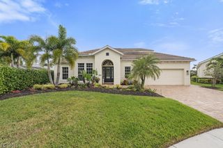 2648 Fairmont Isle CIR, Cape Coral, FL 33991