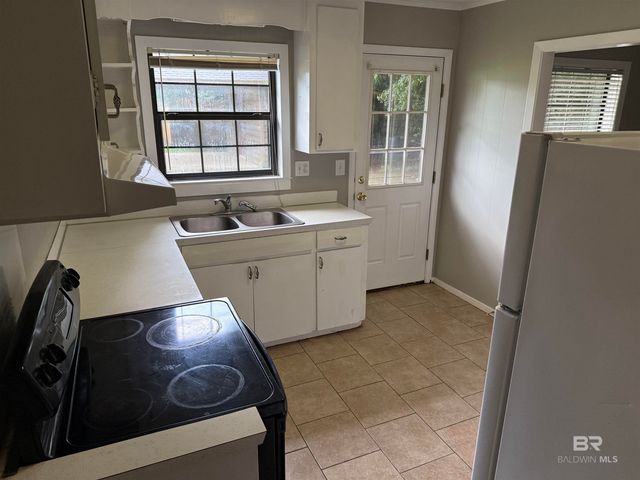 119 Spruce Avenue, Brewton, AL 36426