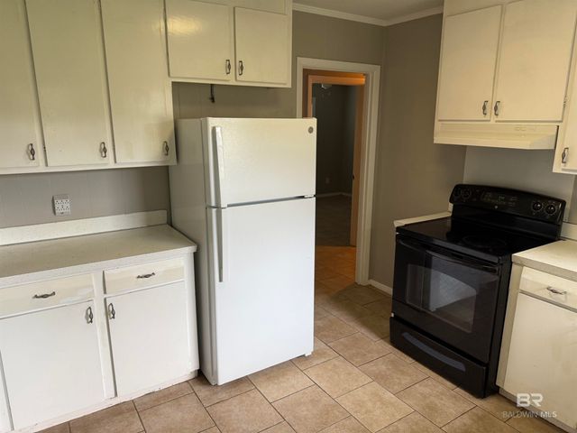 119 Spruce Avenue, Brewton, AL 36426