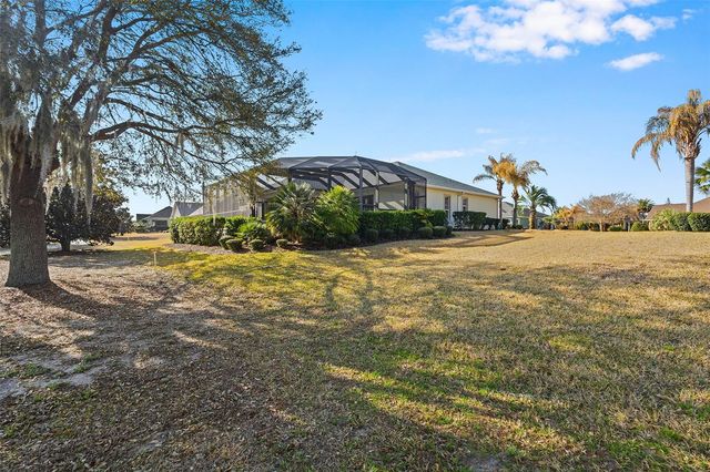 1967 LAKE RIDGE DRIVE, The Villages, FL 32162