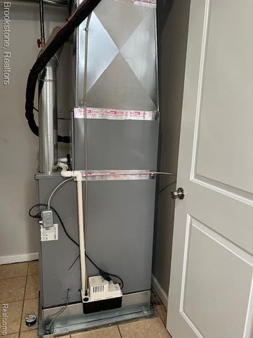 630 Gargantua Avenue, Clawson, MI 48017