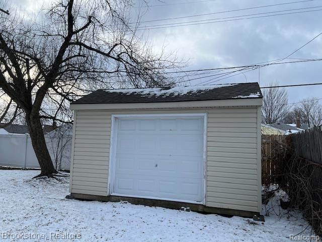 630 Gargantua Avenue, Clawson, MI 48017