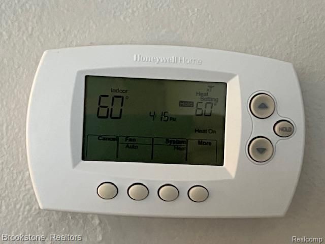 630 Gargantua Avenue, Clawson, MI 48017