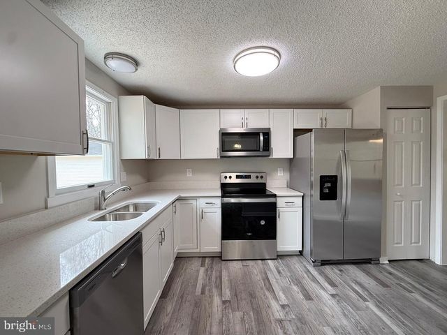 4313 SHEPHERDS RD, Partlow, VA 22534