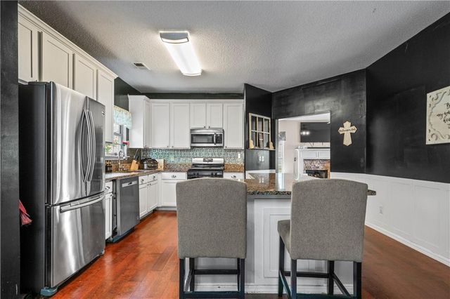 16 Willow Court NW, Cartersville, GA 30120